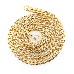 Collier maille cubaine en acier inoxydable plaqué or poli avec un fermoir mousqueton sûr