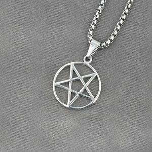 Collana vintage con pendente a stella pentagramma in acciaio inossidabile e catena box