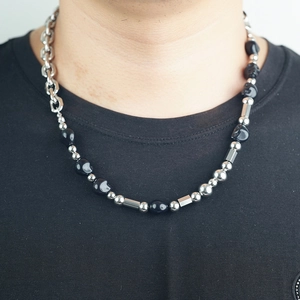 Collier Crâne en Acier Inoxydable Punk Gothique pour Hommes Femmes Perles Noires Chaîne Argent Bijoux Streetwear Cadeau