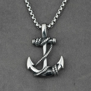 Collier Pendentif Ancre en Acier Inoxydable Vintage Thème Nautique Détail de Corde Bijoux Polis Cadeau Hommes Femmes