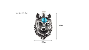 Vue détaillée du pendentif loup rétro montrant les dimensions 45mm et la pierre bleue