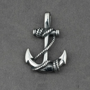 Pendentif ancre nautique rétro avec détails de corde en acier inoxydable argenté