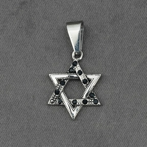 Collier avec pendentif hexagramme rétro en acier titane, pierre noire et perles fines