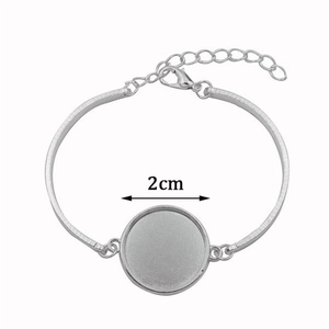 Detail showing 2cm round tray base on silver-plated DIY bracelet with lobster clasp
