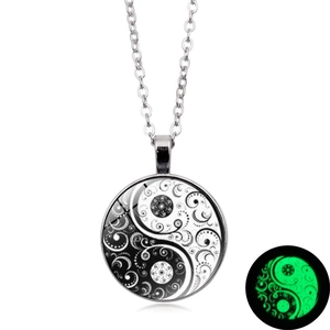 Vintage Luminous Yin Yang Tai Chi Pendant Necklace For Women Men Retro Glow In Dark Alloy Glass Cabochon Sweater Chain Jewelry Gift