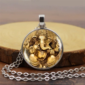 Collier Pendentif Religieux Ganesha en Alliage et Verre Vintage Style Indien Ethnique Chaîne de Pull Bijoux Unisexe