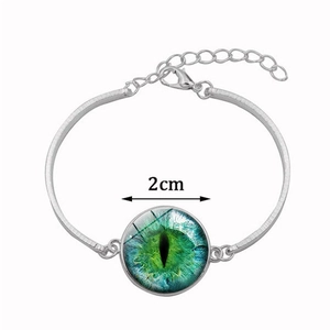 Parure collier œil de dragon argenté avec pendentif mystérieux œil de chat vert
