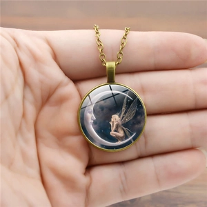 Vintage Bronze Mondfee Engel Glasanhänger Halskette für Damen mit Retro Kette
