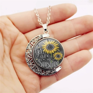 Collier vintage lune et tournesol en argent avec pendentif rotatif You are my Sunshine
