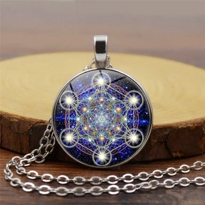 Vintage Metatron's Cube Sacred Geometry Necklace Alloy Glass Galaxy Starry Sky Pendant Necklace For Unisex Spiritual Jewelry