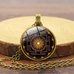 Collier Pendentif en Alliage de Cabochon de Verre Mandala Sri Yantra Géométrie Sacrée Vintage pour Hommes Femmes Bijoux