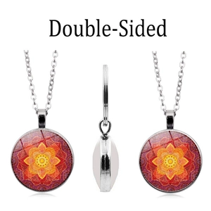 Collier pendentif fleur mandala double face avec chaîne argentée et gemme en verre