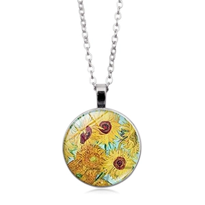 Vista dettagliata del ciondolo girasole argento con cabochon in vetro di Van Gogh