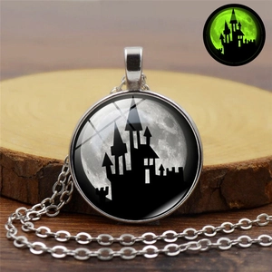Halloween Luminous Castle Full Moon Pendant Necklace Alloy Glass Gothic Glow In The Dark Long Chain Jewelry For Women Men Gift