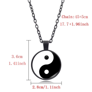 Yin Yang pendant necklace with black chain and size specifications in centimeters