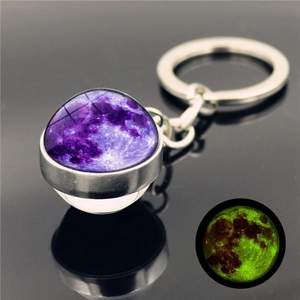 Porte-clés Lune Planète Lumineux Pendentif Boule De Verre Double Face Alliage De Zinc Métal Pour Sacs Décoration Femmes