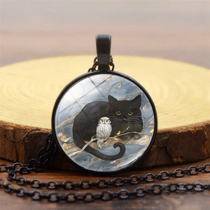 Collier Pendentif Vintage en Alliage avec Cabochon en Verre Chat Noir Chouette Illustration Artistique Bijoux de Chaîne Unisexe