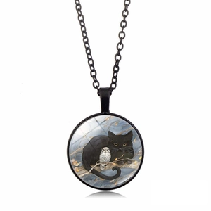 Collier rétro avec pendentif en verre motif chat noir et hibou blanc