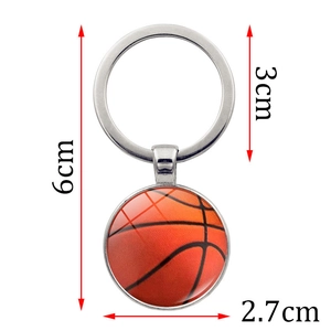 Porte-clés basket de 6cm avec pendentif en verre de 2,7cm et texture de ballon orange