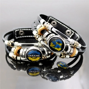 Handmade Multilayer Synthetic Leather Wrap Bracelet For Unisex Sunflower Heart Glass Cabochon Alloy Wood Bead Retro Bracelet Jewelry