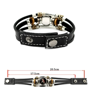 Pulsera de cuero negro multicapa ajustable con colgante de letra A retro y cuentas