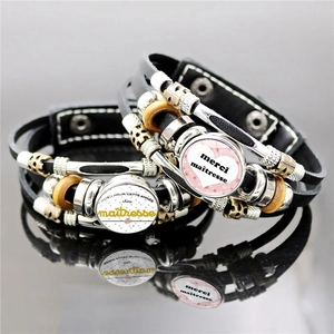 Pulsera de Cuero Artificial de Múltiples Capas Hecha a Mano para Mujer con Cuentas de Aleación Acentos de Madera y Cabujón de Vidrio Joyería de Regalo para Maestros