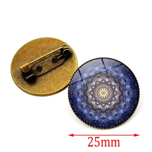 Broche de mandala vintage de 25mm en cristal cabujón con base de bronce