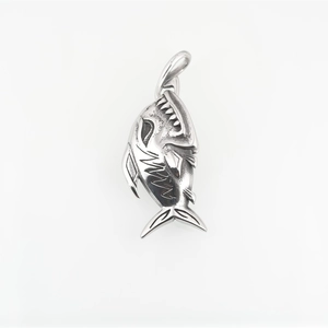 Pendentif poisson clown vintage en acier titane argenté pour homme style hip hop