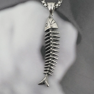 Vintage Punk Stainless Steel Fish Bone Pendant Necklace For Men Women Hip Hop Skeleton Jewelry Retro Animal Accessories