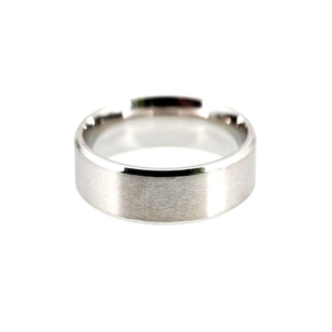 Bague en acier titane argenté brossé avec finition mate minimaliste pour hommes et femmes