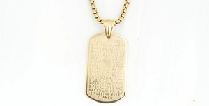 Detail of gold army style pendant with engraved Spanish Ave Maria prayer and box chain