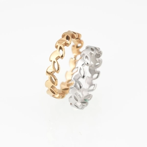 Fashionable titanium steel openwork leaf rings for couples in rose gold and silver finishes
