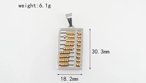 Détail du pendentif boulier montrant les dimensions de 30,3 mm de haut et 18,2 mm