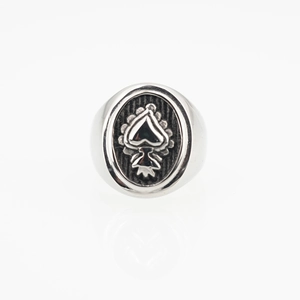 Vintage spade pattern silver polished titanium steel ring for men in punk rock style