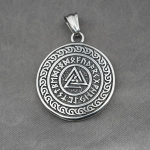 Pendentif Viking Valknut en acier inoxydable avec cercle de runes et motifs celtiques