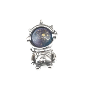 Retro astronaut pendant necklace in stainless steel with a starry galaxy glass visor