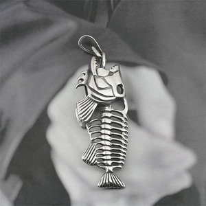 Vintage stainless steel fish bone skeleton pendant necklace with hip-hop aesthetic style