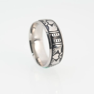 Vintage Stainless Steel Claddagh Ring For Women Men Hands Holding Heart Crown Friendship Retro Band Unisex Polished Jewelry
