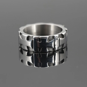 Men's vintage stainless steel band ring with H-shaped geometric pattern and gear edges