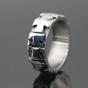 Men's titanium steel ring featuring a continuous hollowed-out Maltese Cross design