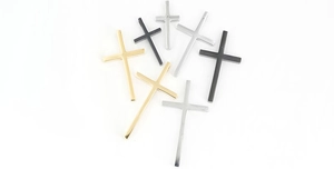 Pendentifs croix minimalistes en acier inoxydable doré argenté et noir en plusieurs tailles