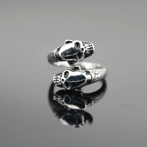 Vintage silver double skull open ring with punk scale texture for men and women