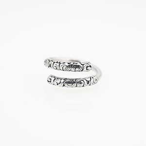 Retro silver monkey king staff ring with intricate traditional auspicious cloud patterns