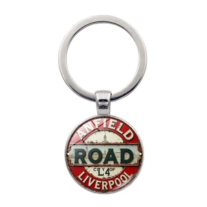 Retro Metal Anfield Road Street Sign Keychain Round Glass Cabochon English City Theme Bag Pendant Vintage Zinc Alloy Key Ring