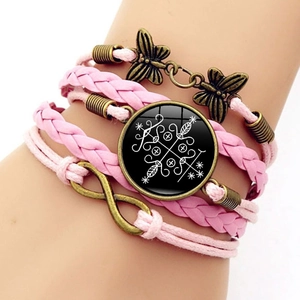 Rosa mehrlagiges geflochtenes Unendlichkeit-Schmetterling Armband mit Symbol