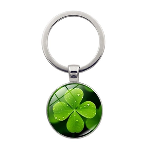 Lucky Four Leaf Clover Keychain Pendant Vintage Metal Key Ring Round Glass Cabochon Bag Charm Ornament Accessory Gift