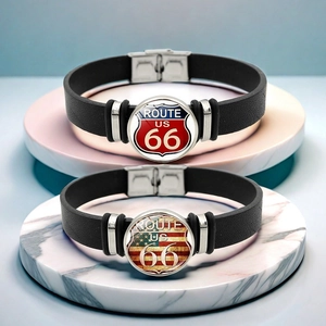 Bracelets classiques Route 66 en cuir PU noir avec motifs de panneaux vintage US