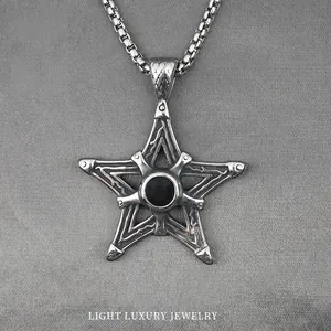 Collier Pendentif Pentagramme Gothique Vintage pour Hommes en Acier Inoxydable Zircone Noire Bijoux Punk Collier Vieilli