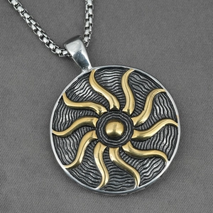 Retro two-tone sunflower pendant necklace in titanium steel with polished box chain