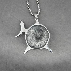 Men's retro shark pendant necklace in silver stainless steel with textured center